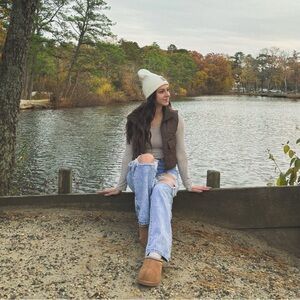 Meet your Posher, Danielle